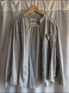 Light Gray Button-Front Shirt Jacket